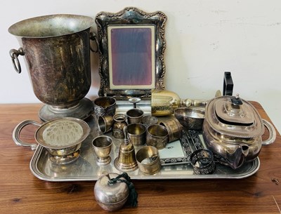 Lot 505 - A selection of silver plate including...