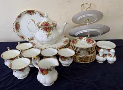 Lot 382 - A quantity of Royal Albert tea ware in the Old...