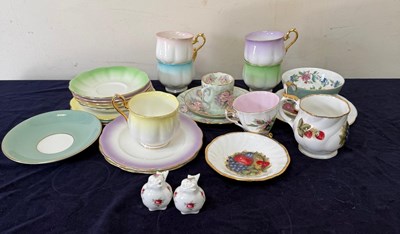 Lot 705 - A selection of china to include Royal Albert...