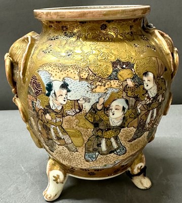 Lot 338 - An antique Japanese Satsuma vase featuring...