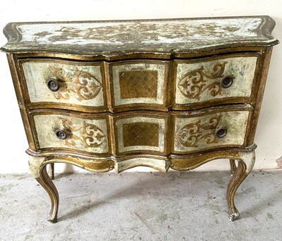 Lot 7 - An Italian chest of drawers featuring Italian...