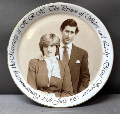 Lot 750 - A commemorative Royal Kent plate celebrating...