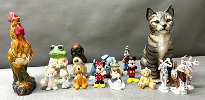 Lot 760 - A selection of ceramic and porcelain figurine...