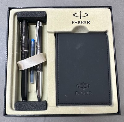 Lot 430D - A Parker urban premium gift set featuring a...