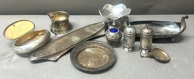 Lot 441 - A collection of sterling silver items to...