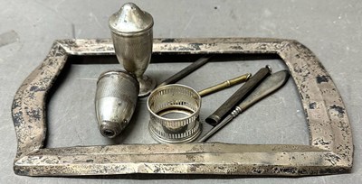 Lot 448 - A selection of sterling silver items,...