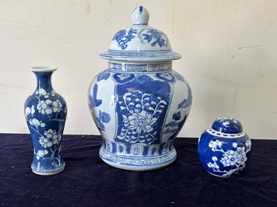 Lot 302 - A selection of blue and white ceramic lidded...