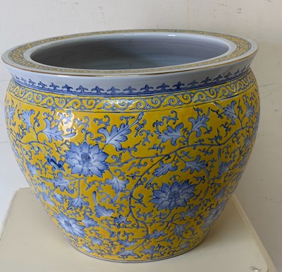 Lot 372 - Chinese fish bowl yellow and blue grounds