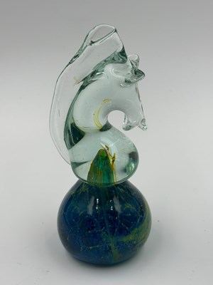 Lot 289 - Mdina glass of a sea horse paperweight H15cm