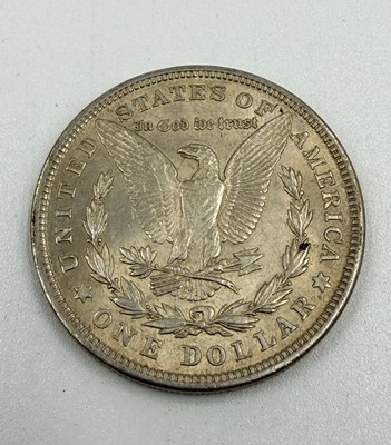 Lot 585 - A 1921 American Morgan silver dollar