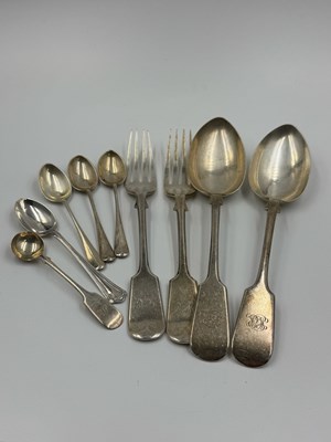Lot 442 - A selection of silver flatware to include...