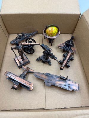 Lot 824 - A selection of vintage pencil sharpeners,...